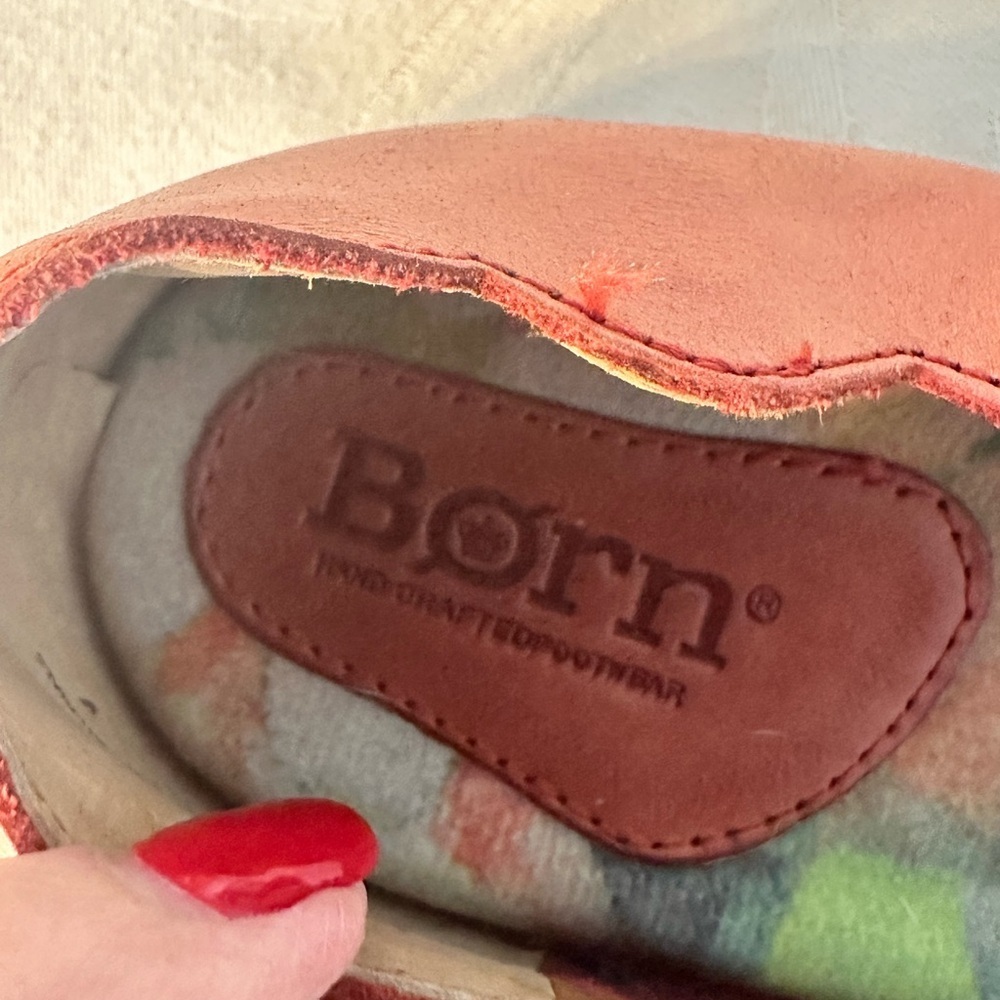 Born Tlythe Scalloped Ballet Flats Coral Pink Sz 8 - Picture 4 of 11